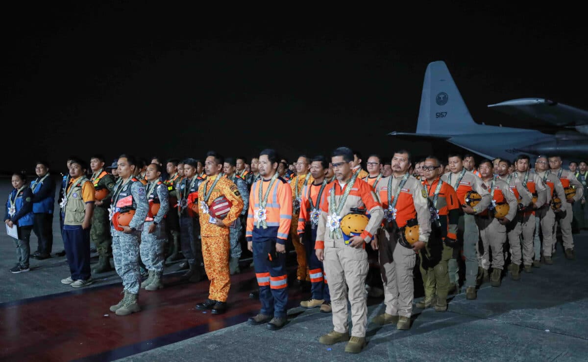 Members of the Philippine Inter-Agency Humanitarian Contingent arrive back in the country after helping with rescue and relief mission in quake-hit Myanmar.