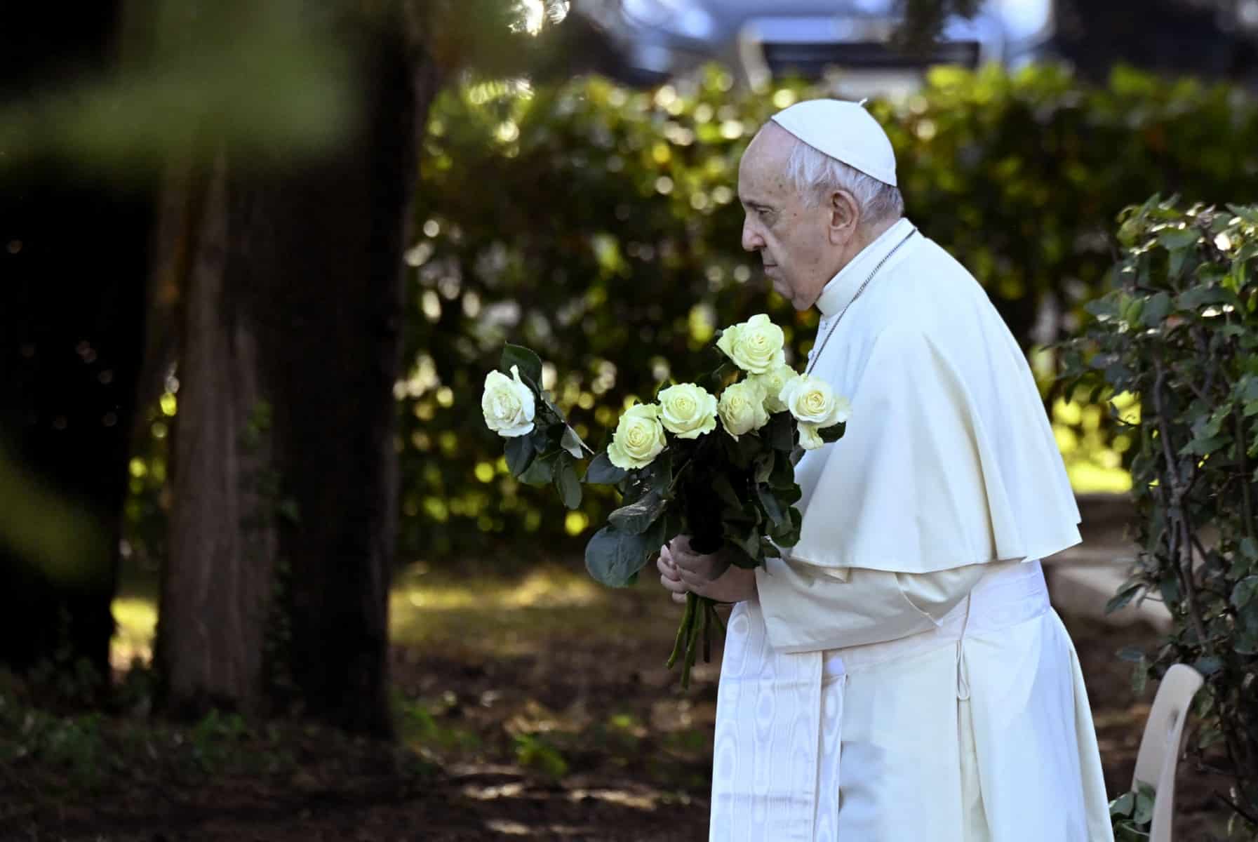 Pope Francis asked for simple, unadorned tomb for final resting place