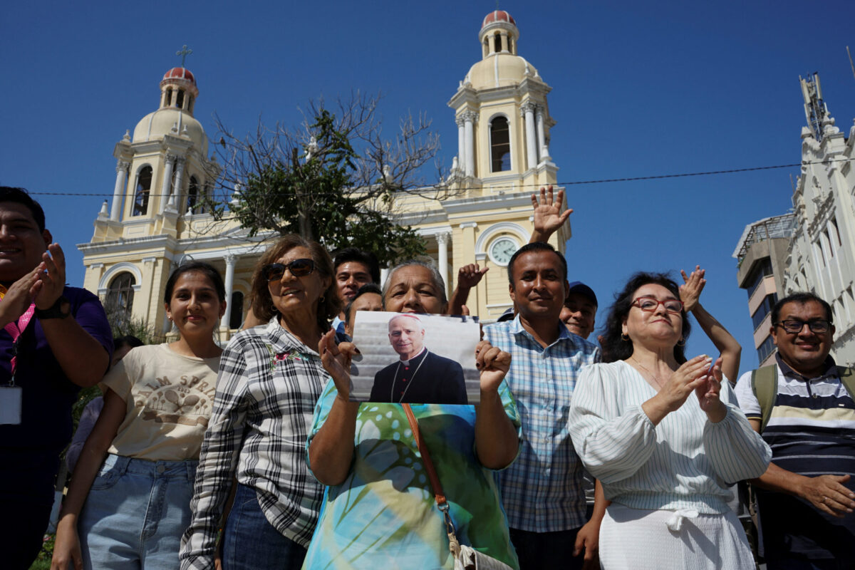 Chicago celebrates its native son’s elevation to pope